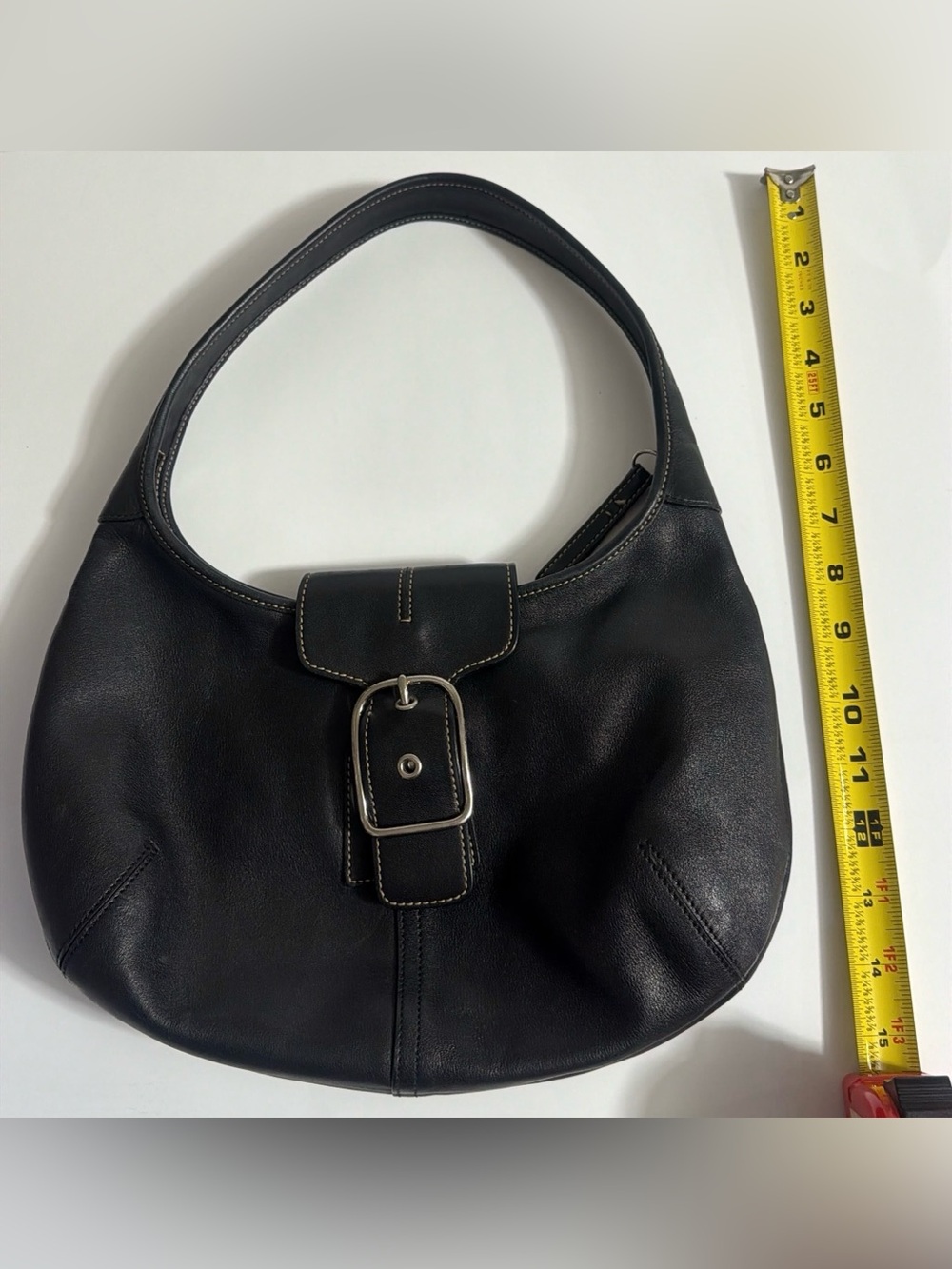 Vintage Coach SoHo Classic Black Leather Shoulder Bag with Buckle Accent - Picture 2 of 9